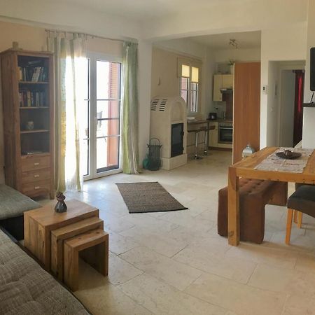 Astra-Ferienhaus Mit Grosser Dachterrasse Und Top-Ausstattung In Nas 아르메니스티스 외부 사진
