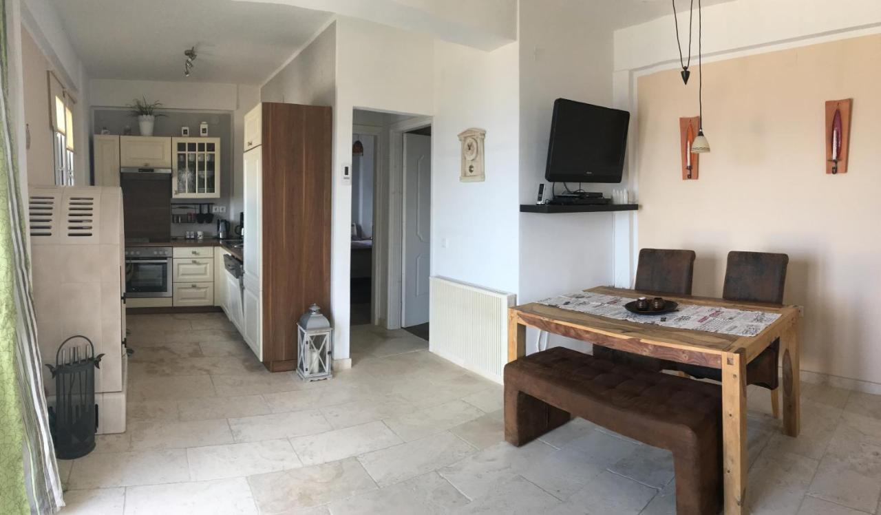 Astra-Ferienhaus Mit Grosser Dachterrasse Und Top-Ausstattung In Nas 아르메니스티스 외부 사진