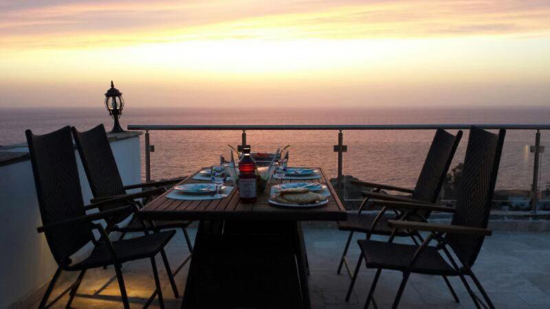 Astra-Ferienhaus Mit Grosser Dachterrasse Und Top-Ausstattung In Nas 아르메니스티스 외부 사진